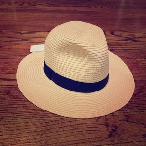 Never Been Warn Female Fedora